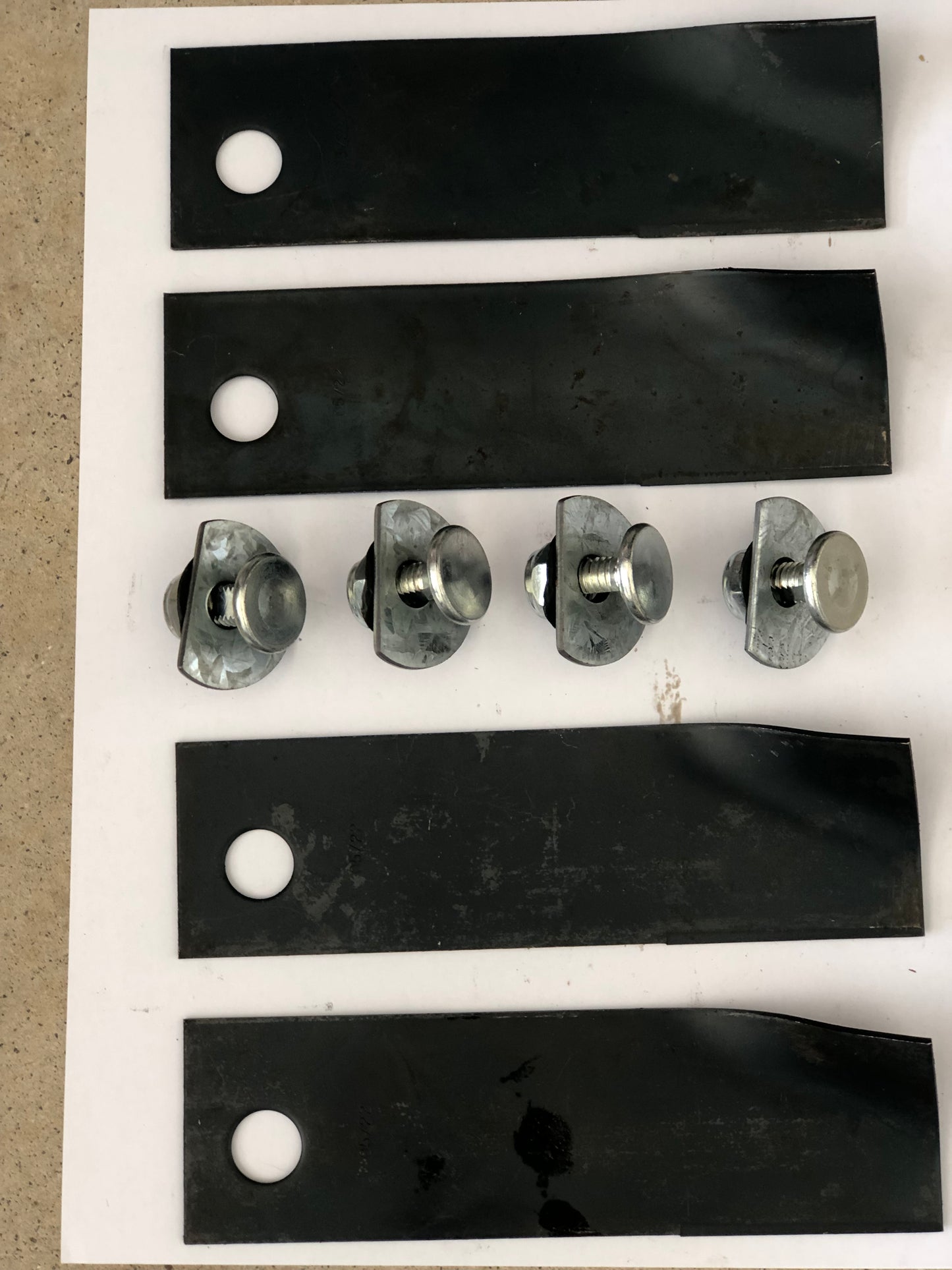 Non-Genuine 21“ Honda Blade and Bolt Set x2 PR