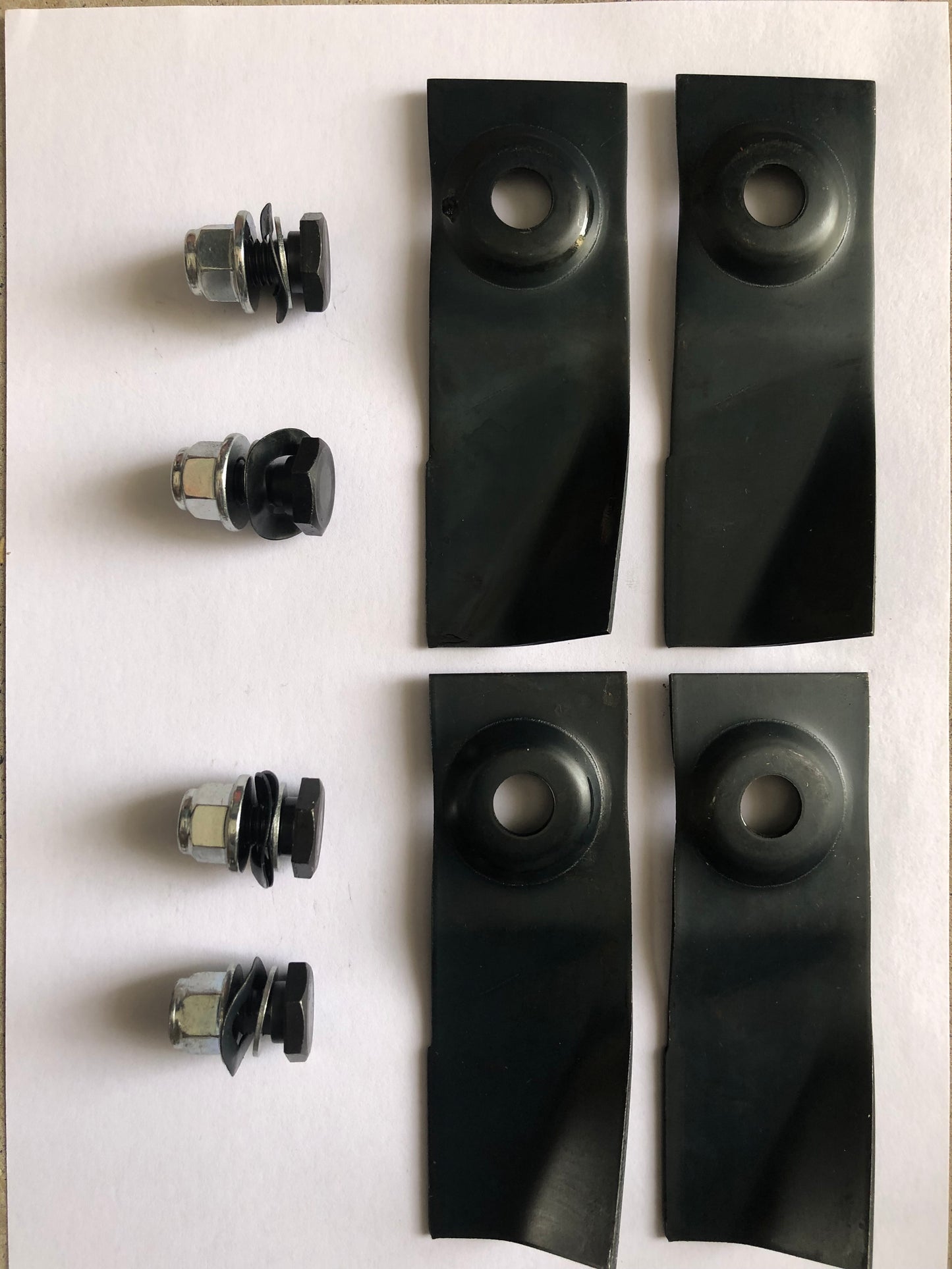 Non-Genuine 18“ Masport - Morrison, Viking, YARDFORCE Domestic Blade And Bolt Set 2 PR